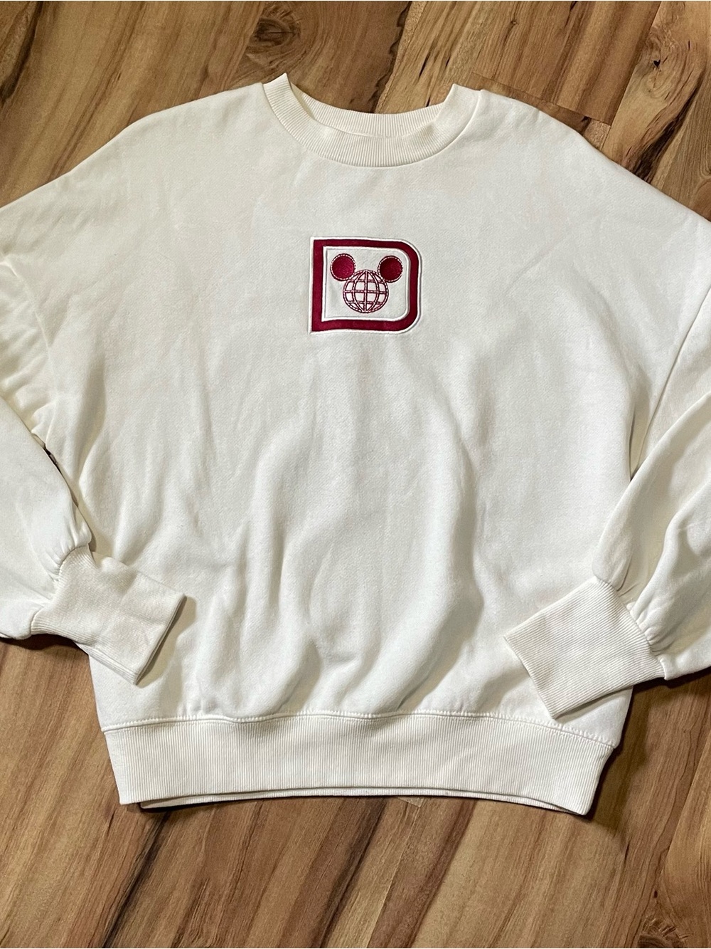 Walt Disney World Retro Cream Crewneck Sweatshirt Maroon Castle Graphic Sz S